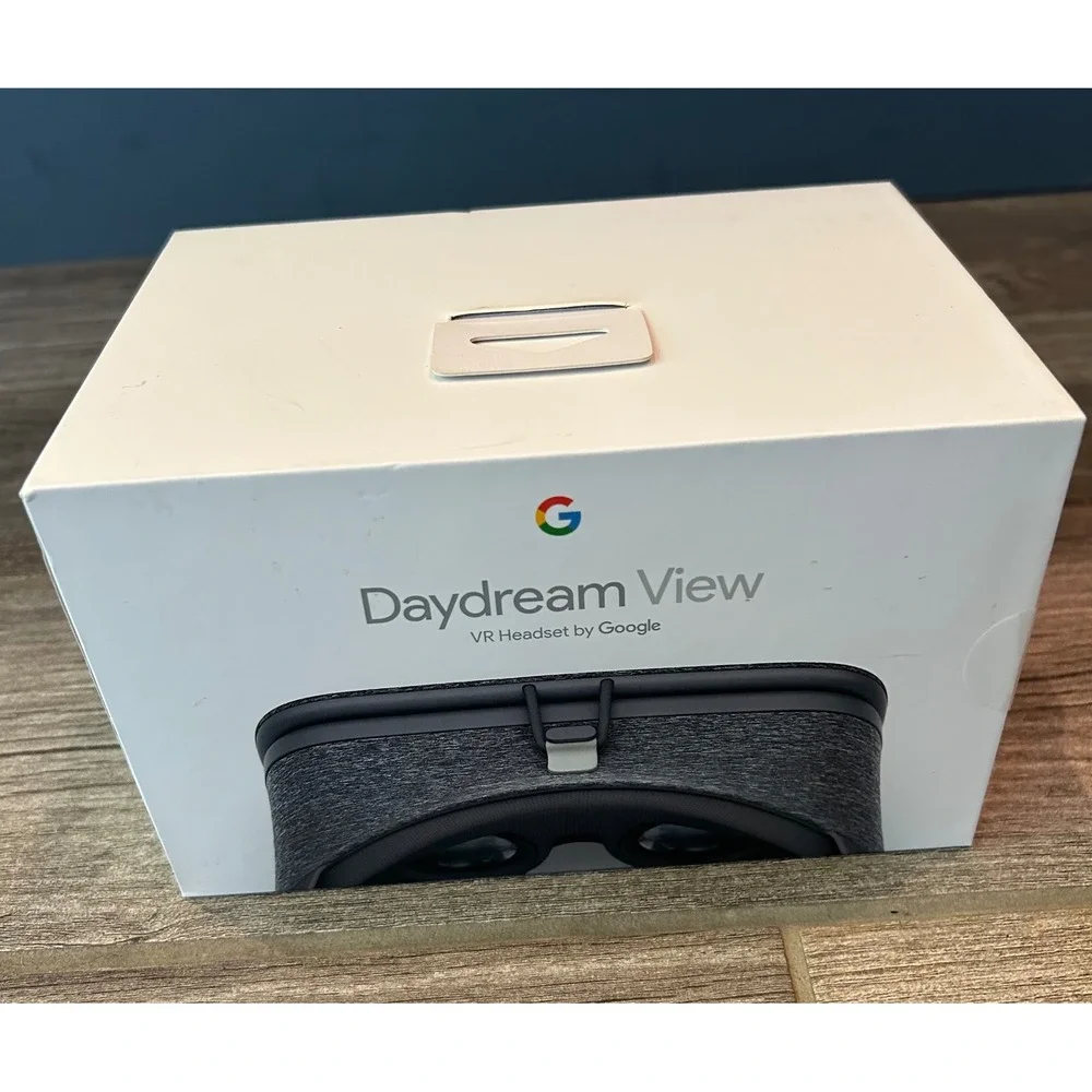 Google Daydream View VR Headset Slate GA9A00001-A14-Z37 New Sealed